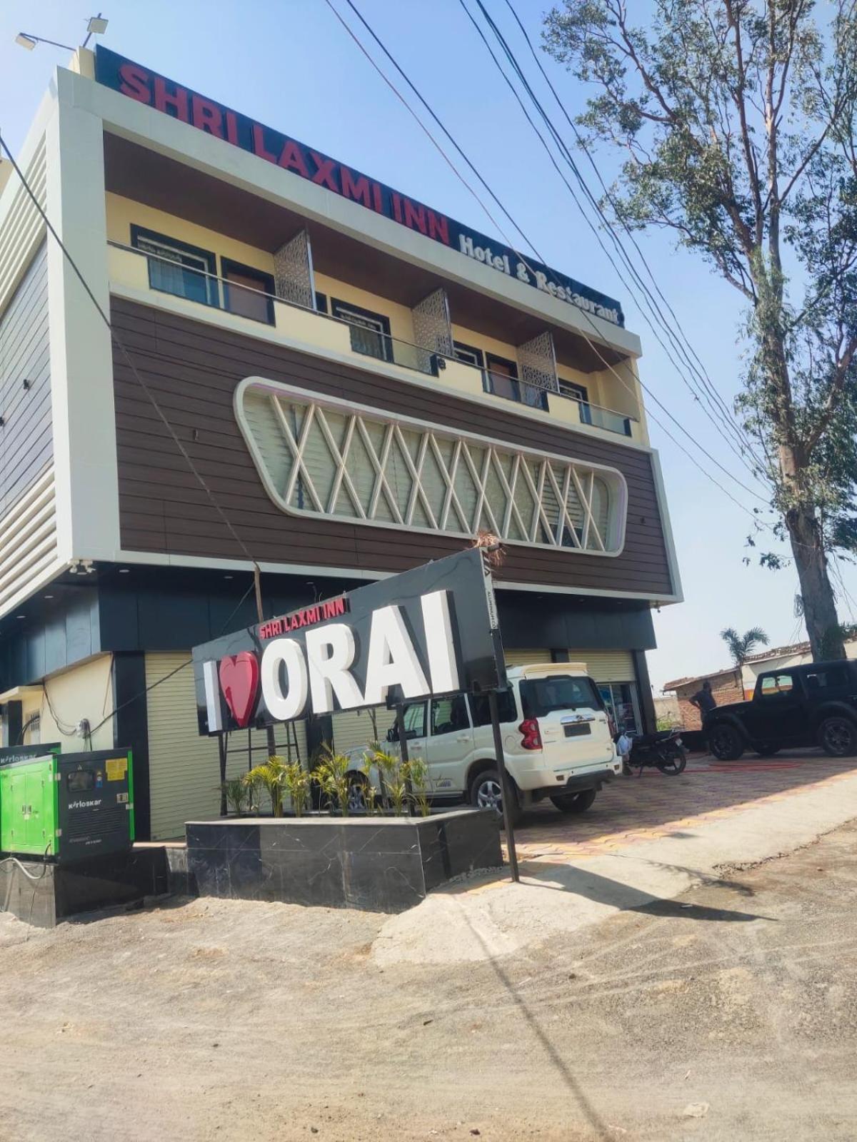 Shri Laxmi Inn Orai Eksteriør billede